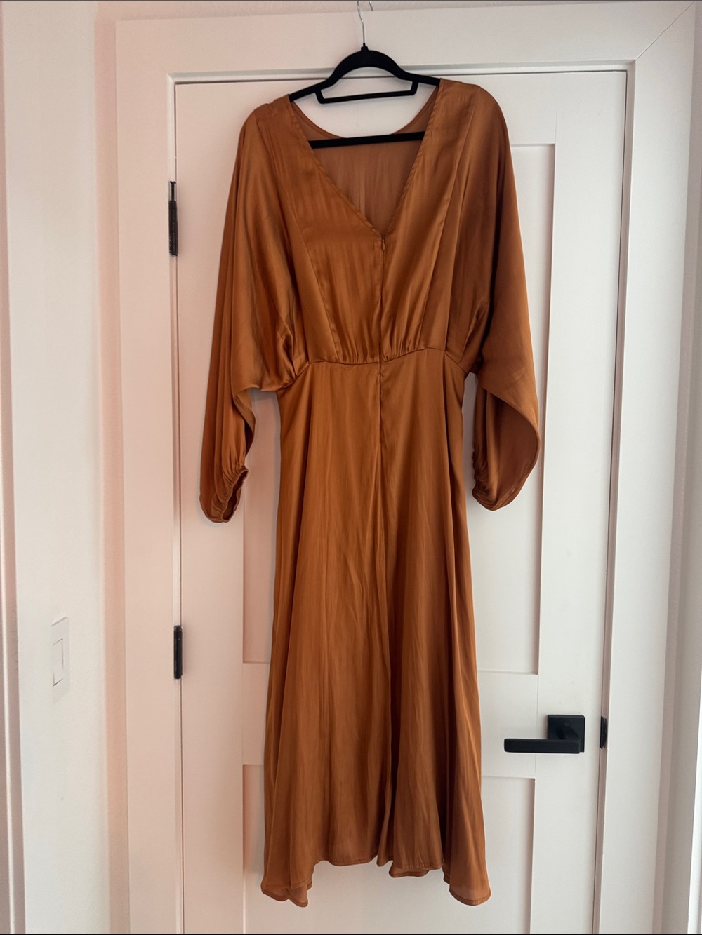 Astr Rust-Brown Long Sleeve Midi Dress - Picture 5 of 6